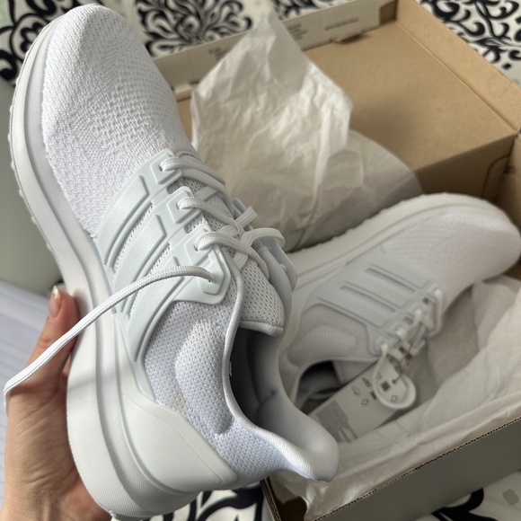 UBOUNCE DNA Adidas Running Shoes - Picture 1 of 4